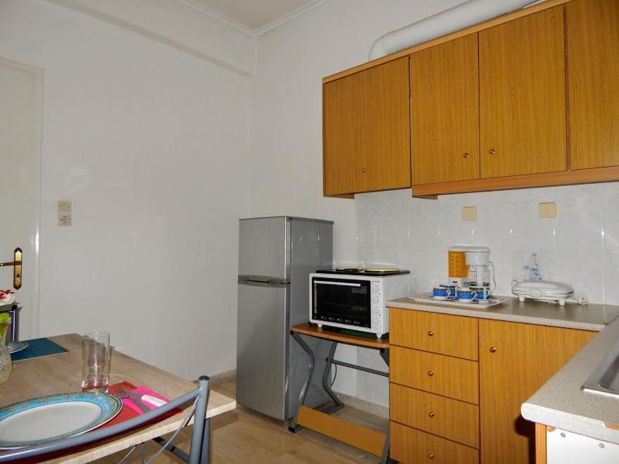 Cozy Apartment For 2-5 People-Center Tripoli 1 Exterior photo